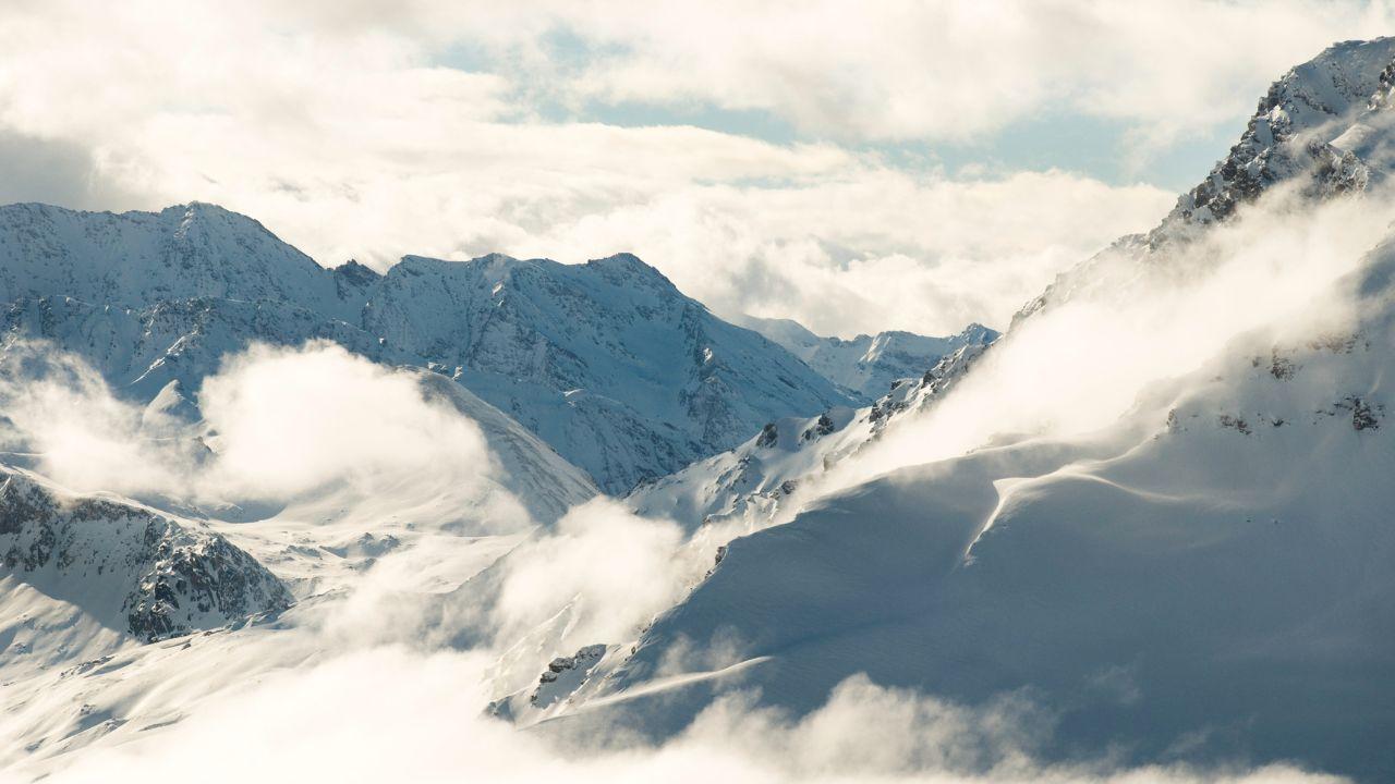 vue sur les montagnes enneigées de Val Cenis