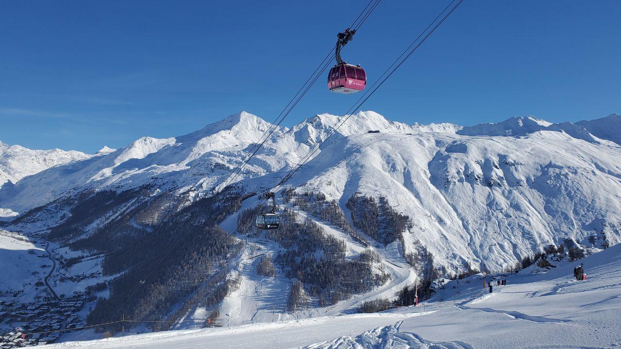 Precision Ski Rent - skier en février - blog